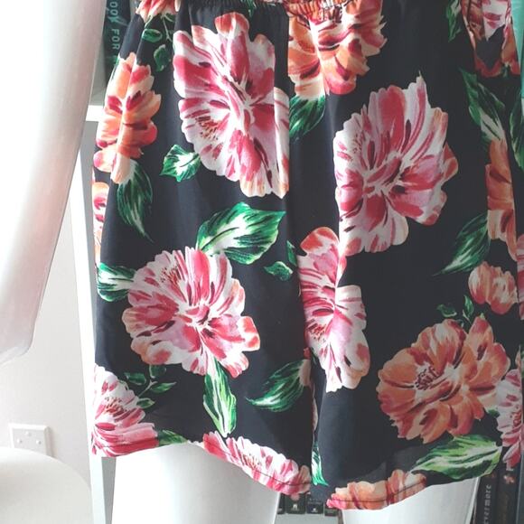 AS U WISH Romper Large Black Orange Pink Floral Tropical Ruffled V-Neck Flirty - Picture 7 of 10